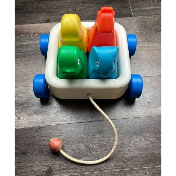 Vintage 1980’s little tikes wagon ‘n friends pull behind toy - Picture 1 of 4